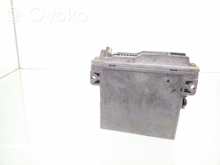 Volvo S40, V40 Calculateur moteur ECU 7700868321