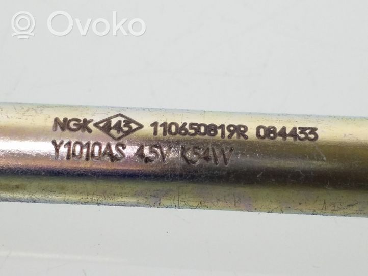 Mercedes-Benz C W205 Glow plug 110650819R