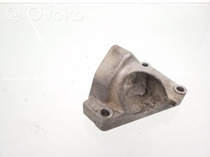 Opel Astra H Wspornik / Mocowanie łożyska podpory wału napędowego 55184510