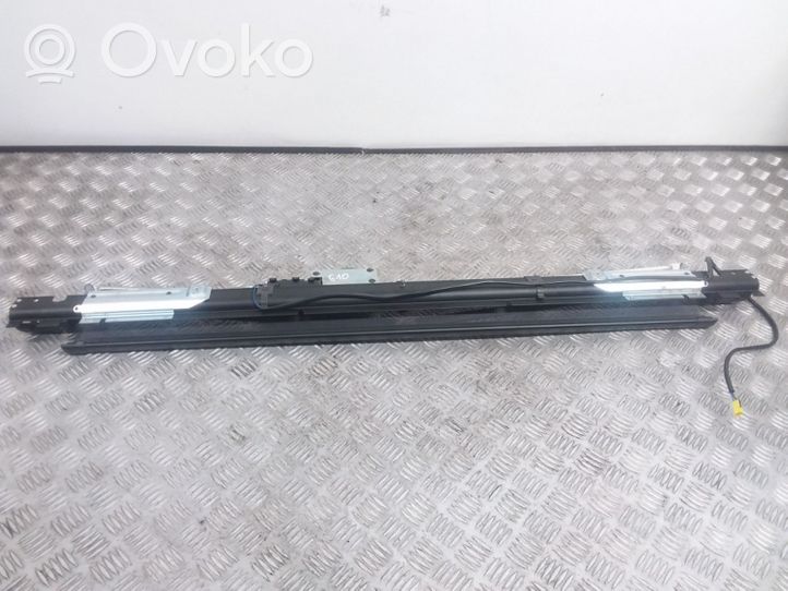 BMW 7 E38 Roleta elektryczna przeciwsłoneczna tylnej szyby 8156220