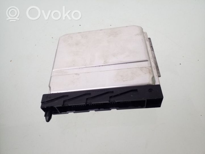 Volvo V70 Moottorin ohjainlaite/moduuli 08677708A