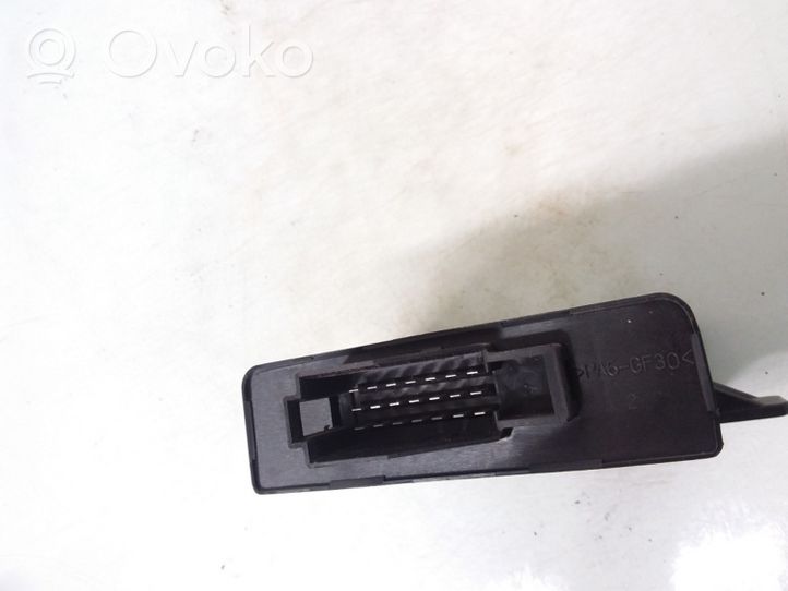 Mercedes-Benz E W210 Comfort/convenience module A2108206426