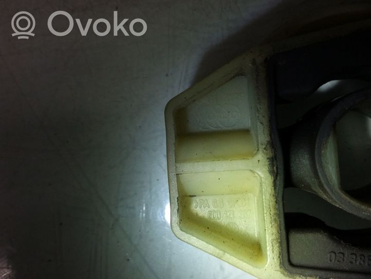 Volkswagen Polo IV 9N3 Fixation de radiateur 6Q0121367
