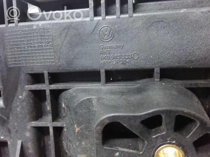 Volkswagen Golf V Vassoio batteria 1K0915333C