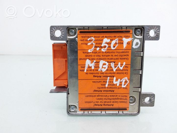 Mercedes-Benz S W140 Airbag control unit/module 0008208026