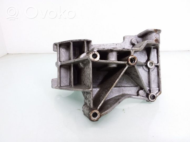 Citroen C5 Generator/alternator bracket 9643834880