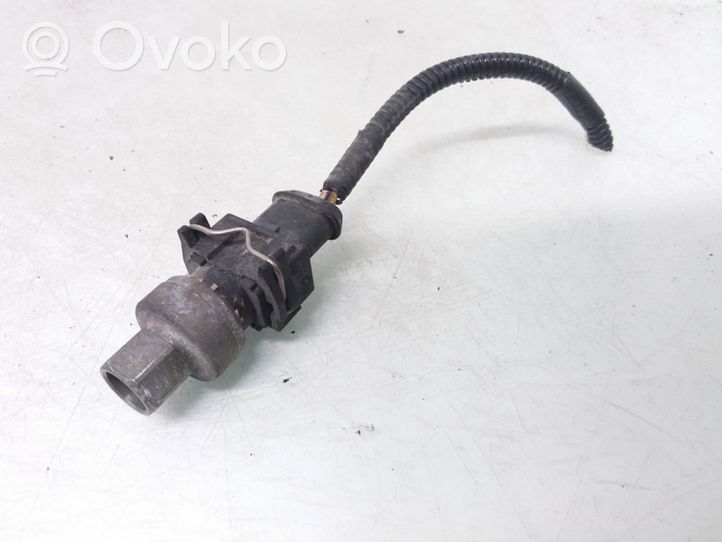 Volvo V50 Air conditioning (A/C) pressure sensor 30676560