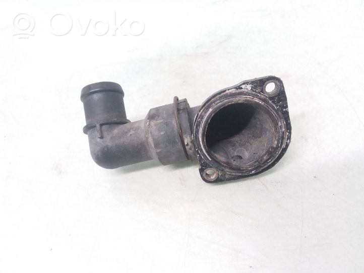 Volkswagen Golf III Termostato/alloggiamento del termostato 037121121A