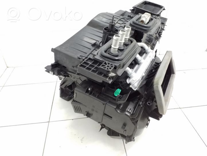 BMW X5 F15 Salono oro mazgo plastikinis korpusas 990919