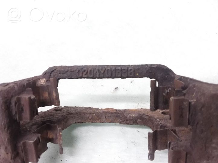 Toyota Avensis T250 Supporto della pinza del freno posteriore 0204Y01338