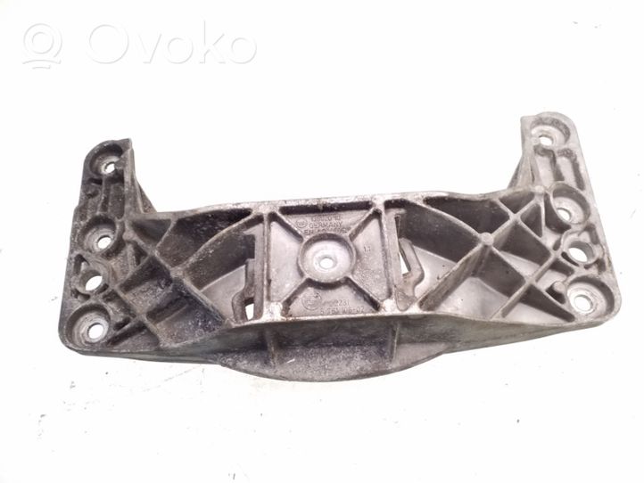 BMW 5 E60 E61 Supporto di montaggio scatola del cambio 6761106