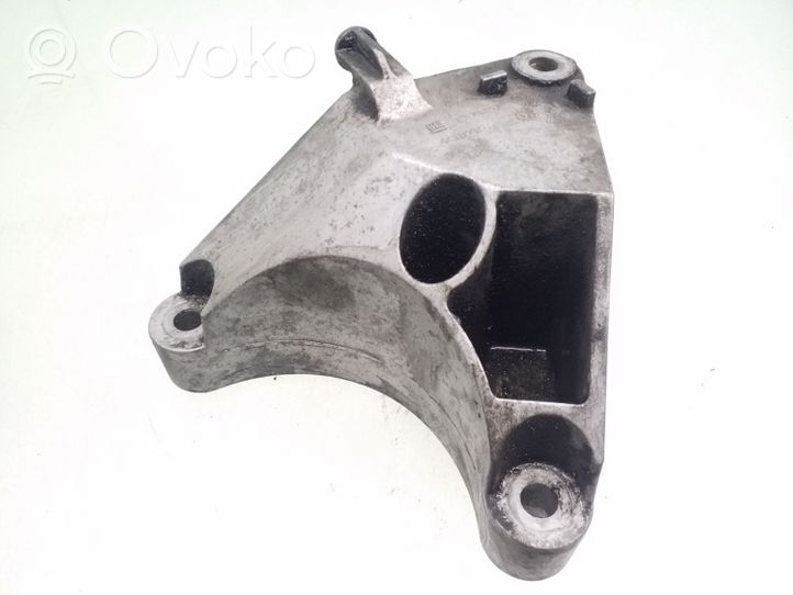 Opel Signum Supporto di montaggio scatola del cambio 13175267