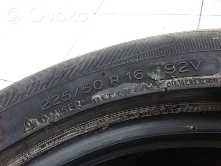 Volkswagen Golf II R16 summer tire 22550R1692V