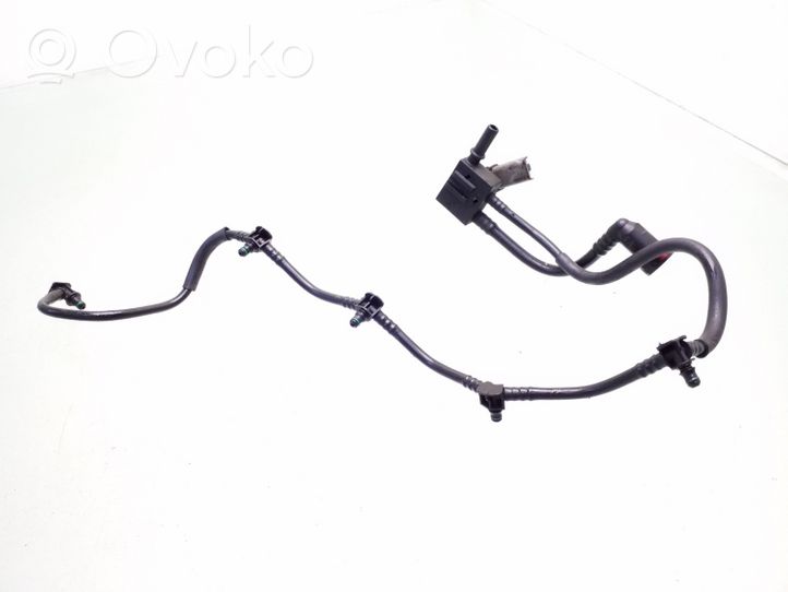 Volvo S40, V40 Fuel return line/hose 