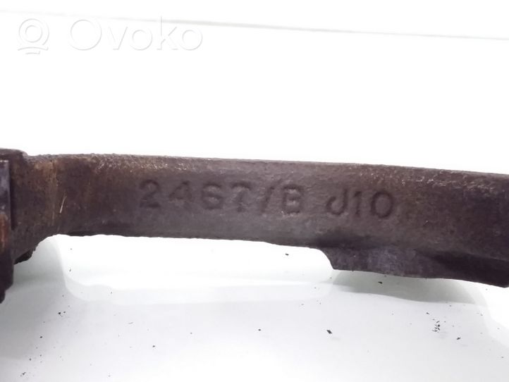 BMW 5 G30 G31 Supporto della pinza del freno posteriore 2467