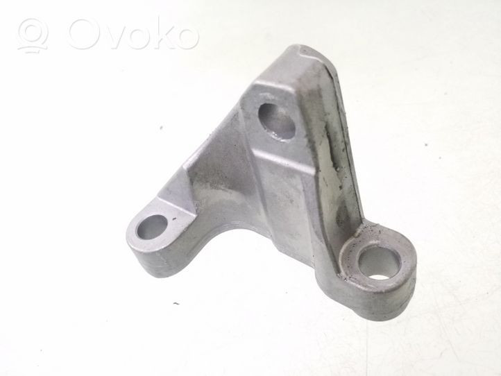 BMW 5 G30 G31 Supporto della pompa del carburante 8511628