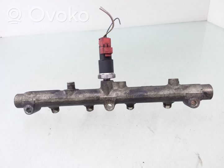 Citroen C8 Tuyau de conduite principale de carburant 0445214017