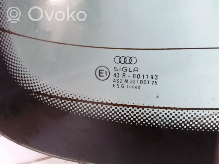 Audi A4 S4 B5 8D Takalasi/takaikkuna AS2