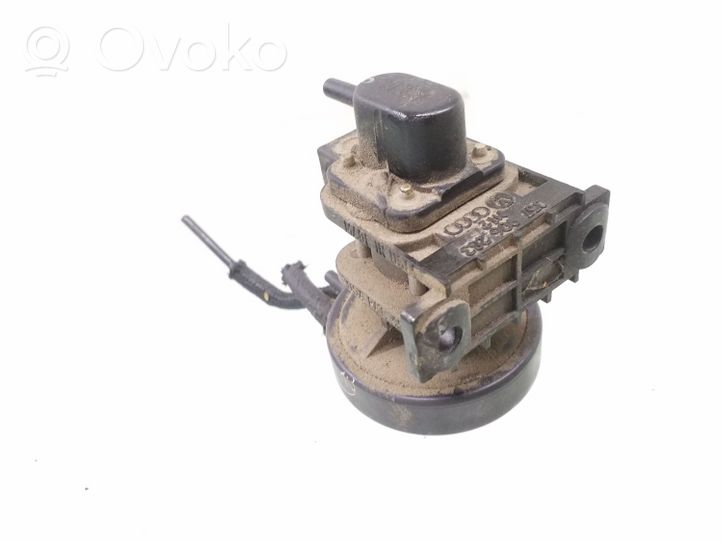 Audi 80 90 S2 B4 Solenoidinis vožtuvas 357906283