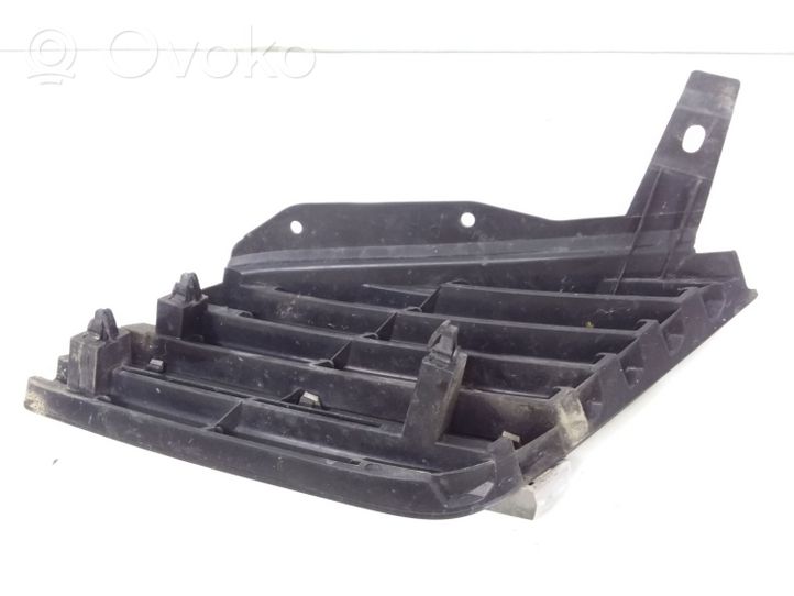 Nissan Primera Grille calandre supérieure de pare-chocs avant 62320AU300