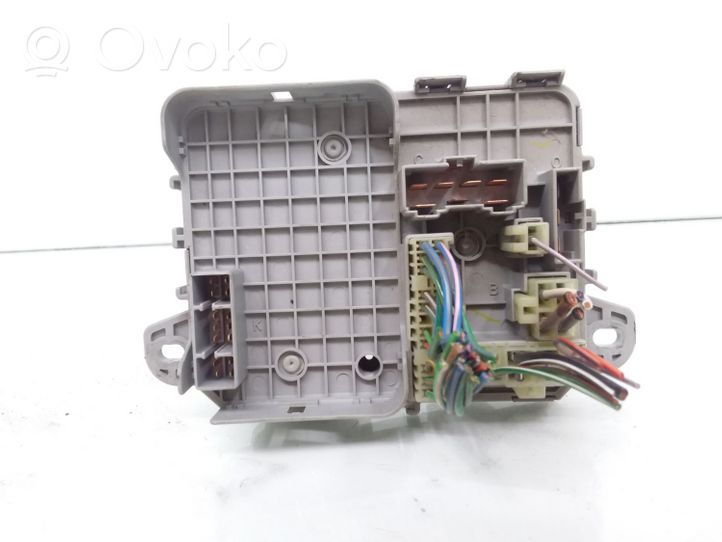 Rover 214 - 216 - 220 Drošinātāju bloks YQE102470