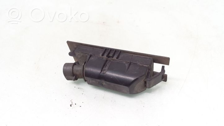 Opel Corsa C Lampa oświetlenia tylnej tablicy rejestracyjnej 09164143