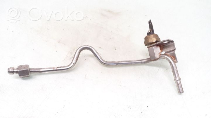 BMW 1 E81 E87 Fuel injector supply line/pipe 4561986