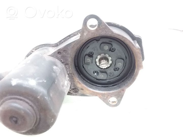 Audi A8 S8 D4 4H Rankinio varikliukas 32337647