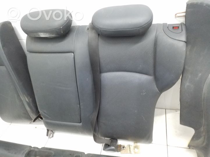 Mercedes-Benz C W203 Kit intérieur A2118200126