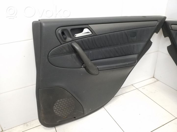 Mercedes-Benz C W203 Kit intérieur A2118200126