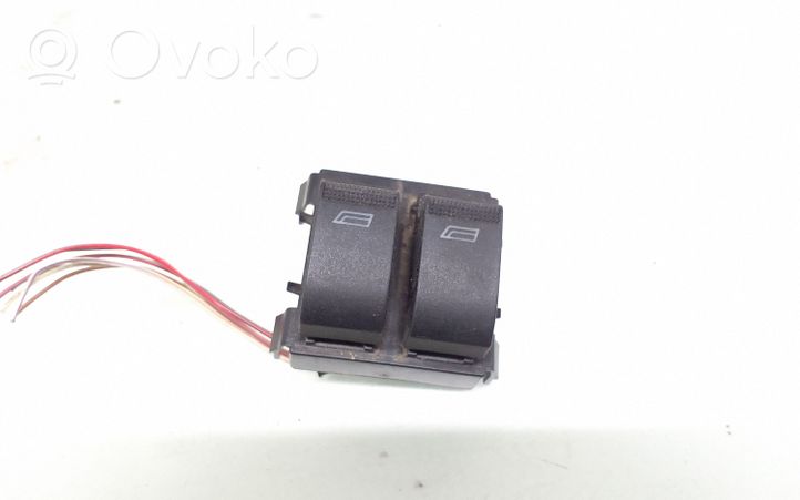 Audi A3 S3 8L Interruttore di controllo dell’alzacristalli elettrico 8L0959851