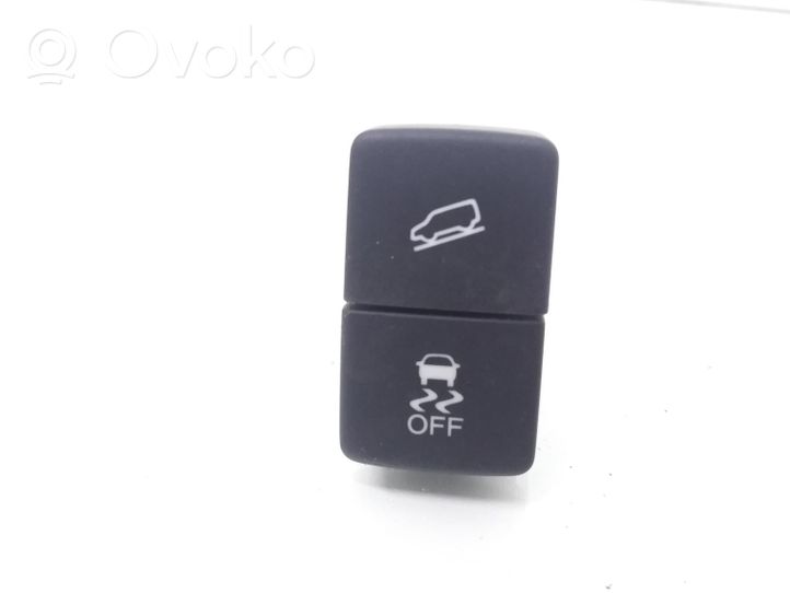 Honda CR-V Traction control (ASR) switch M50786