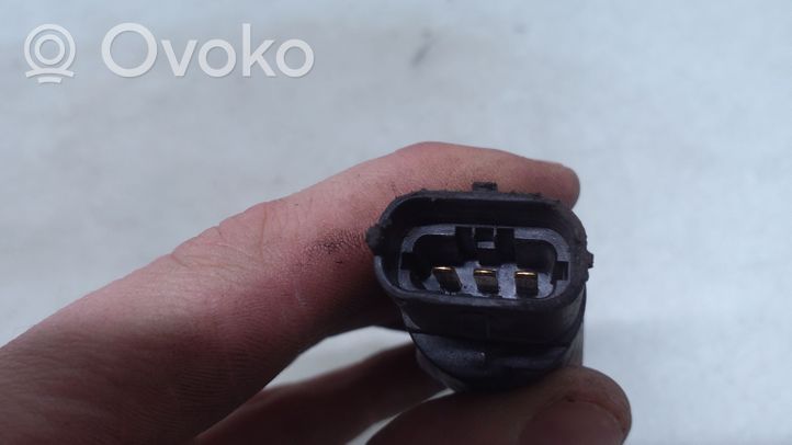 Volvo V70 Fuel pressure sensor 8631588
