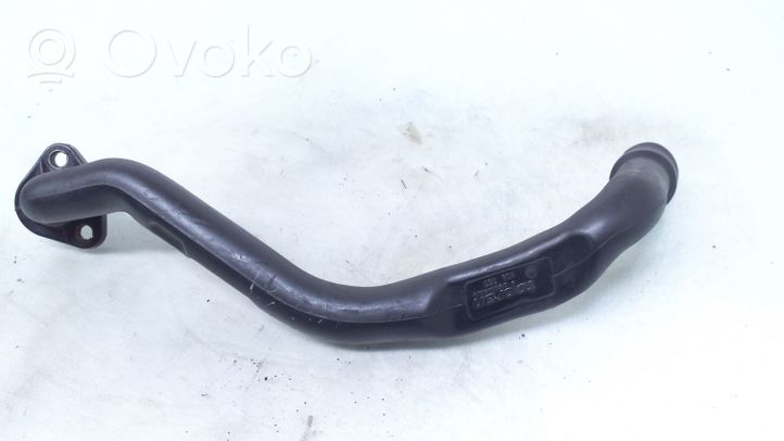 Audi A4 S4 B5 8D Breather hose/pipe 108737