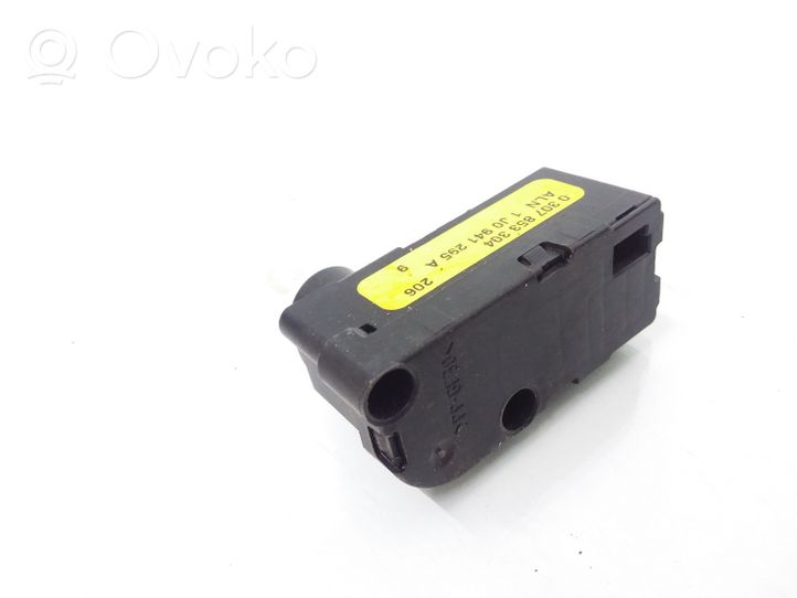 Volkswagen Transporter - Caravelle T5 Headlight level adjustment motor 1J0941295A