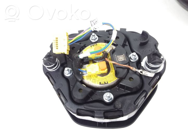 A1724604203 Mercedes-Benz E A207 Steering wheel, 400.00 € | RRR 