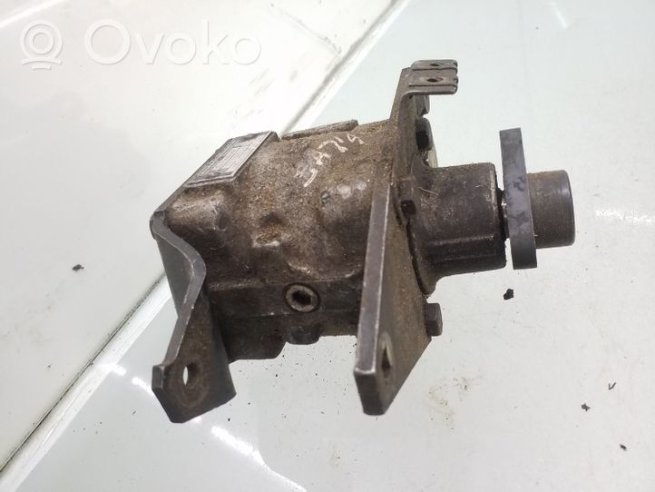 Audi 100 200 5000 C3 Ohjaustehostimen pumppu 035145155B