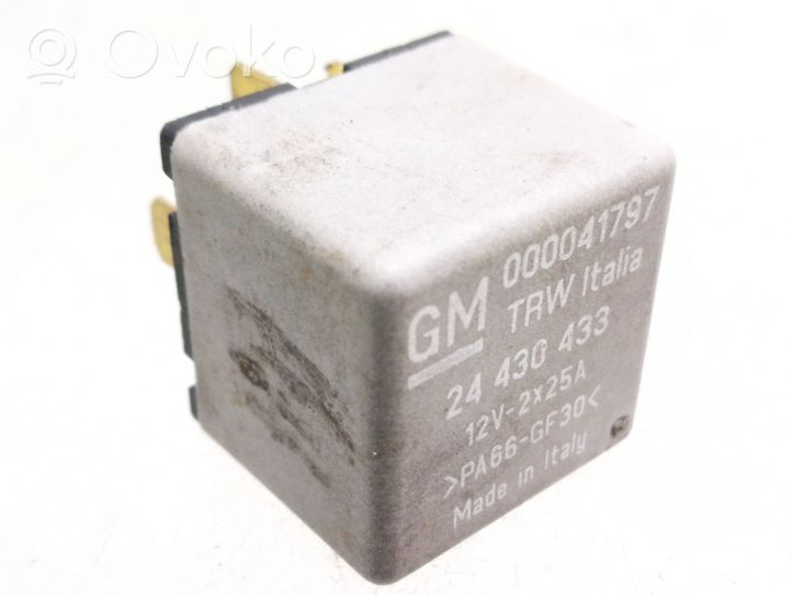 Opel Omega B2 Other relay 000041797