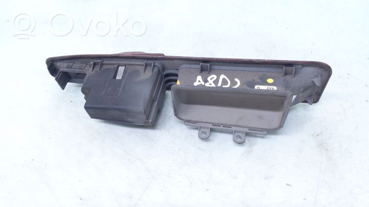 Audi A8 S8 D2 4D Moldura del asa de la puerta traser 4D0959528