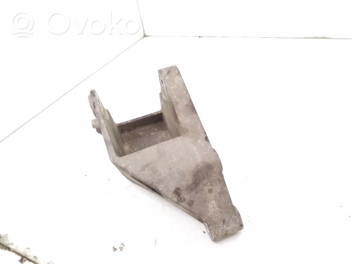 Opel Signum Supporto di montaggio scatola del cambio 13112030