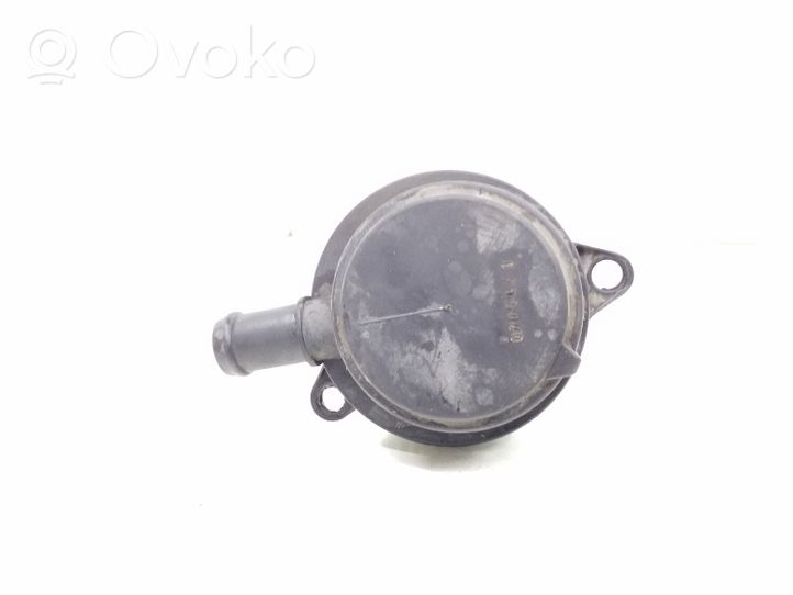 Audi A6 S6 C6 4F Oil breather separator 057103495L