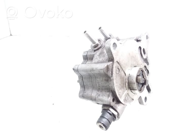 Volkswagen PASSAT B6 Vacuum pump 030317A2