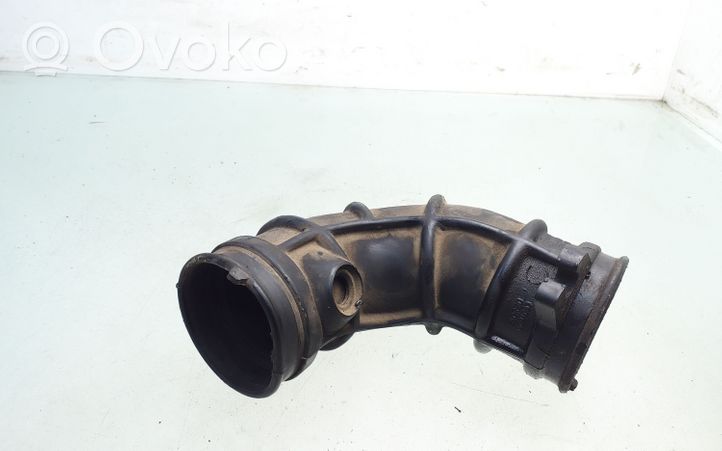 Opel Vectra B Turboahtimen ilmanoton letku 90572051SL