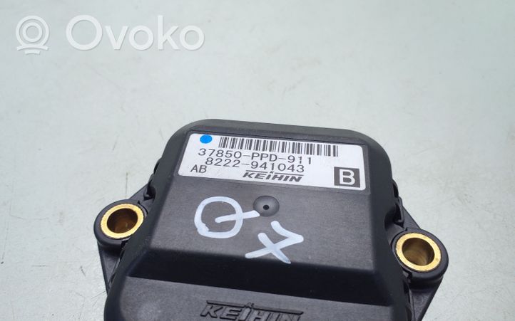 Honda CR-V Capteur de vitesse de lacet d'accélération ESP 8222941043