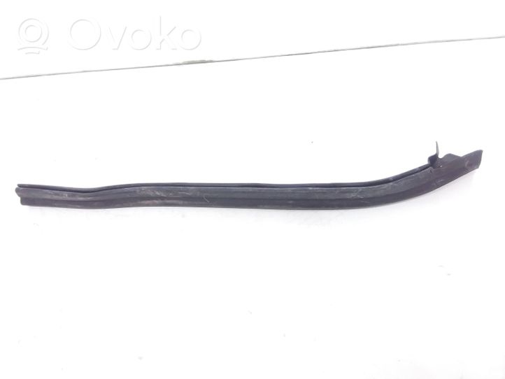 BMW 3 E46 Engine compartment rubber 8208507