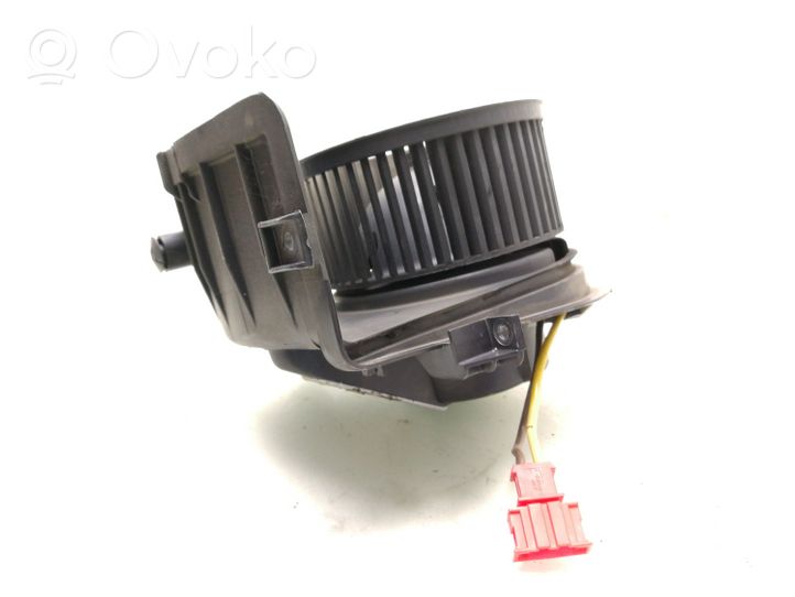 Volkswagen Golf III Soplador/ventilador calefacción 1H1820021