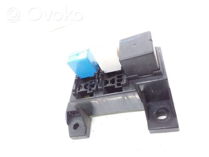 KIA Sorento Module de fusibles 913103E020