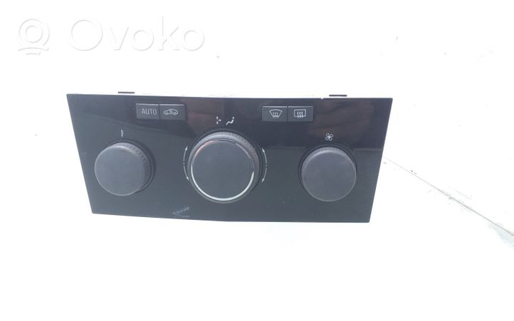 Opel Astra H Panel klimatyzacji 13250615
