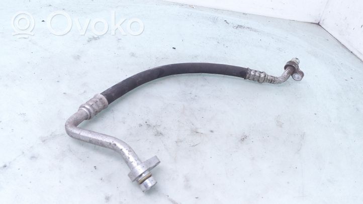 Nissan Juke I F15 Tubo flessibile aria condizionata (A/C) 92490BA60A