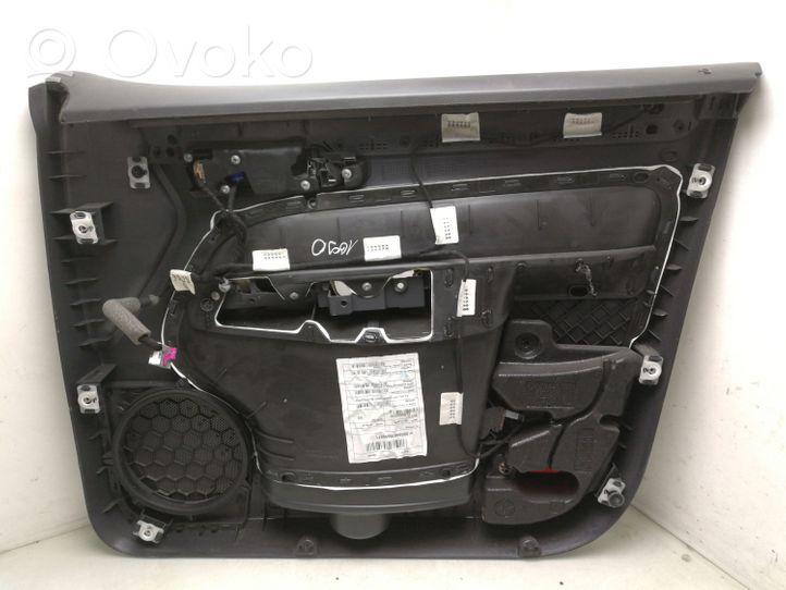 Volkswagen Touran I Обшивка передней двери 1T1867011